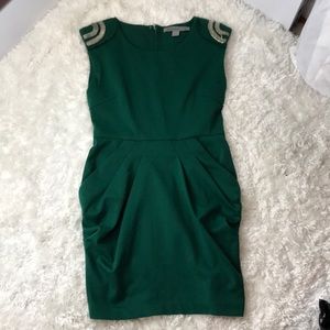 Dress with shoulder details